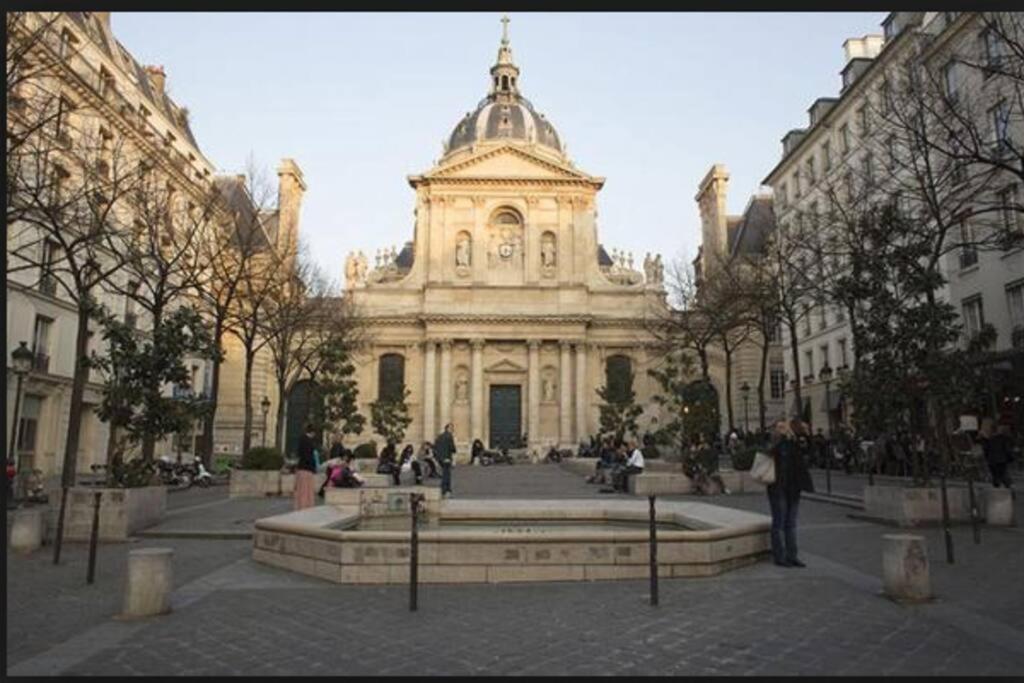 Charmant Studio Au Coeur De Paris Exterior foto